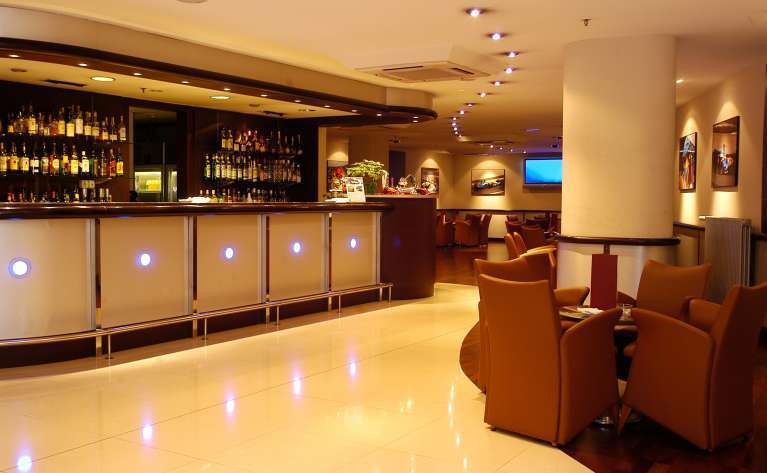 Hotel Tropical Les Escaldes ภายนอก รูปภาพ