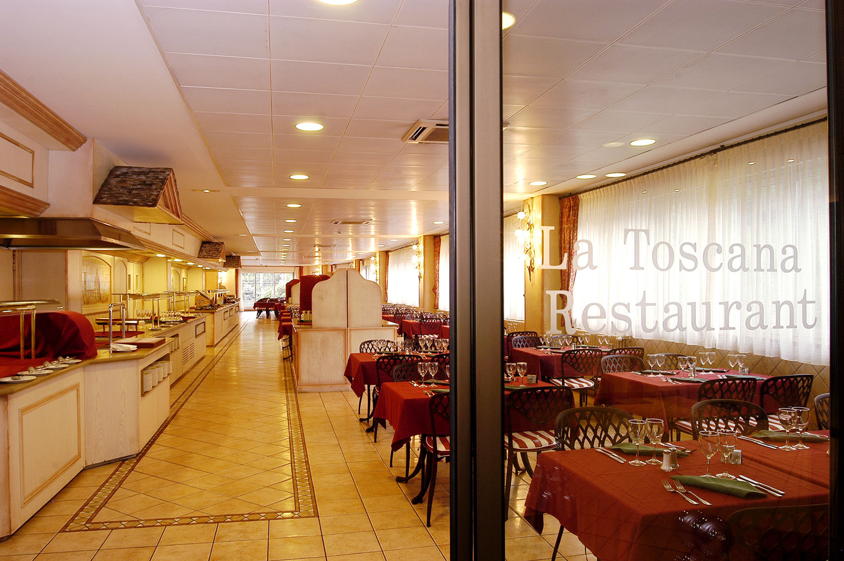 Hotel Tropical Les Escaldes ภายนอก รูปภาพ