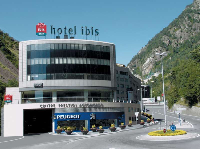 Hotel Tropical Les Escaldes ภายนอก รูปภาพ