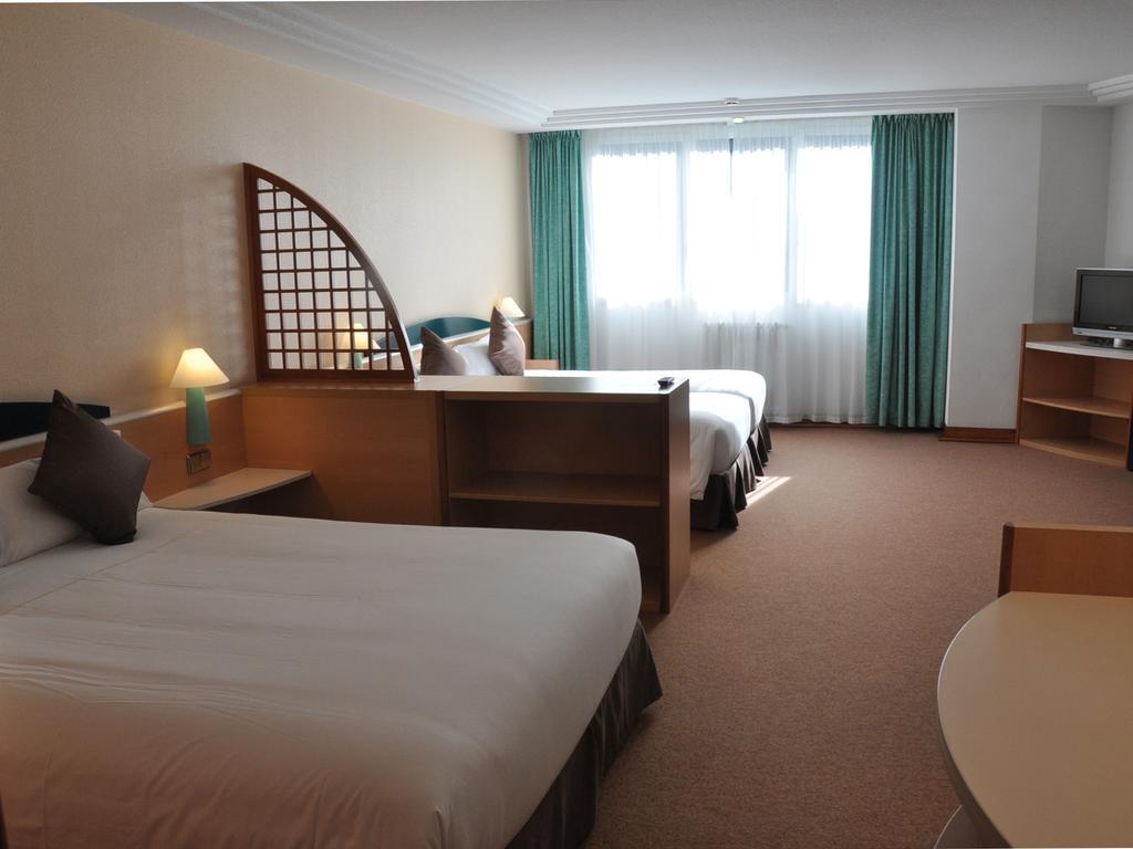 Hotel Tropical Les Escaldes ภายนอก รูปภาพ